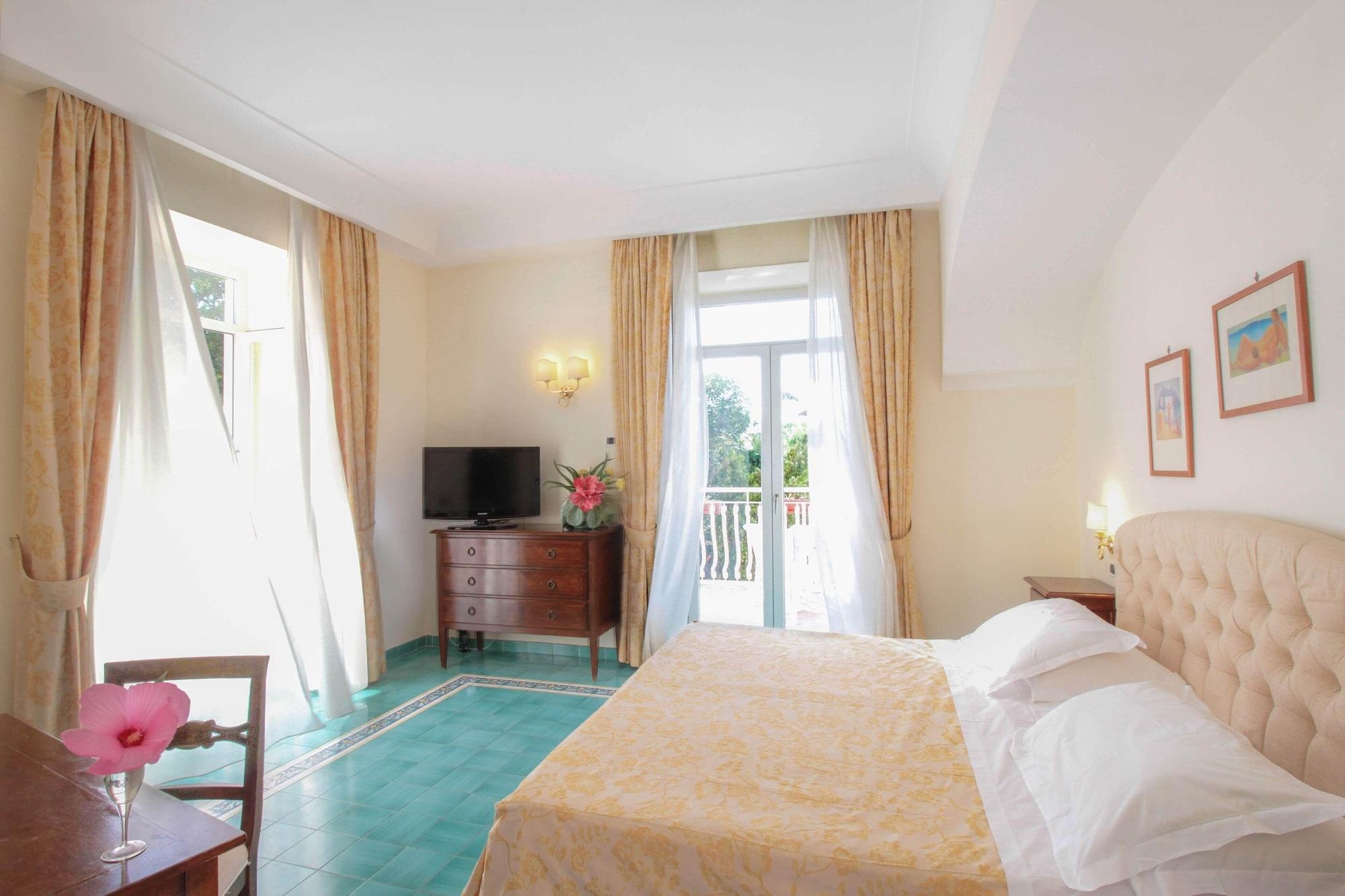 Hotel Regina Palace Terme อีสเกีย ภายนอก รูปภาพ
