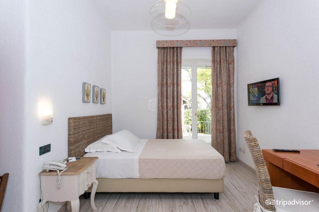 Hotel Regina Palace Terme อีสเกีย ภายนอก รูปภาพ