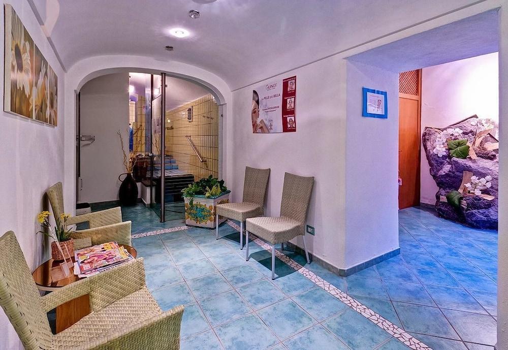 Hotel Regina Palace Terme อีสเกีย ภายนอก รูปภาพ