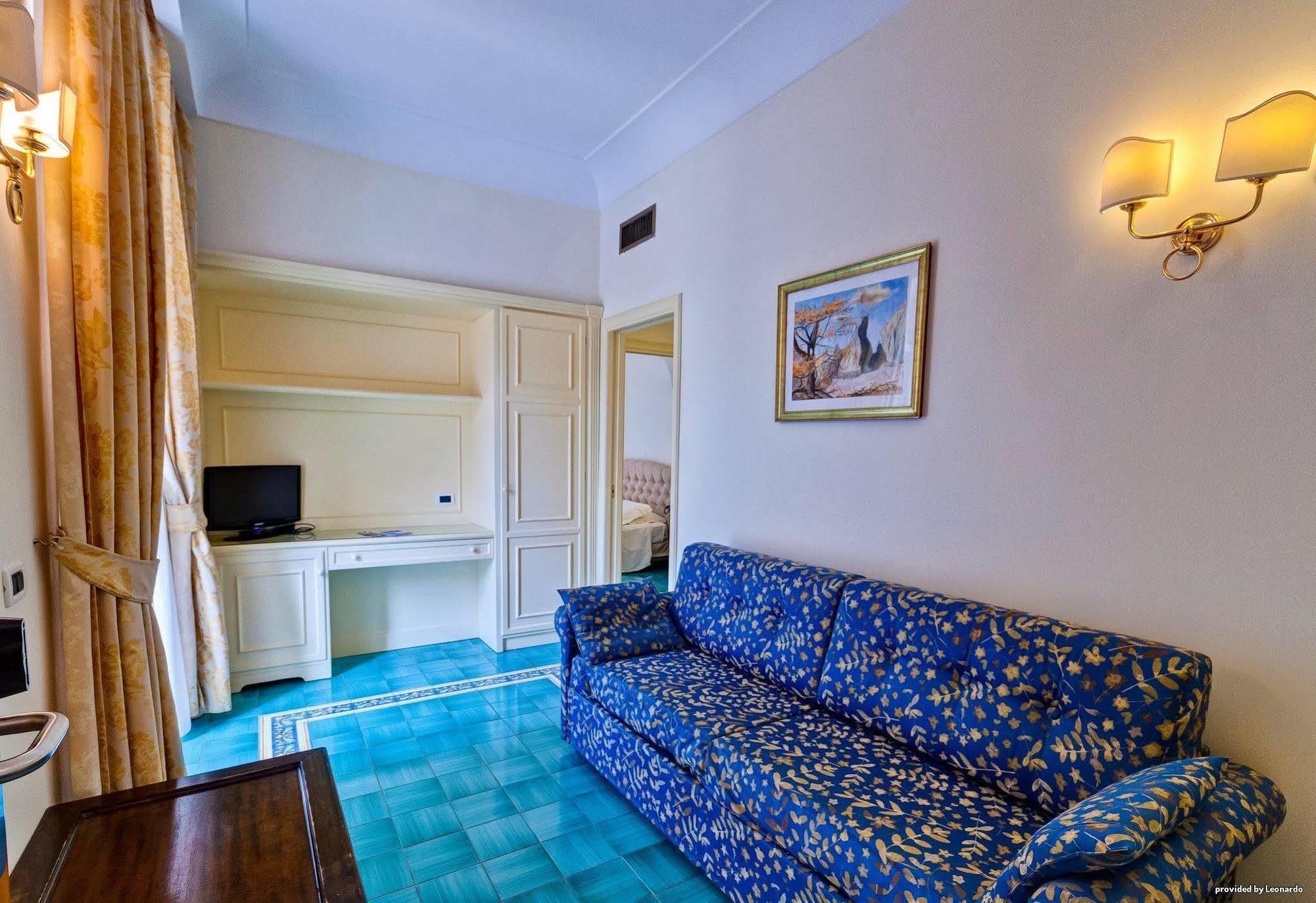 Hotel Regina Palace Terme อีสเกีย ภายนอก รูปภาพ