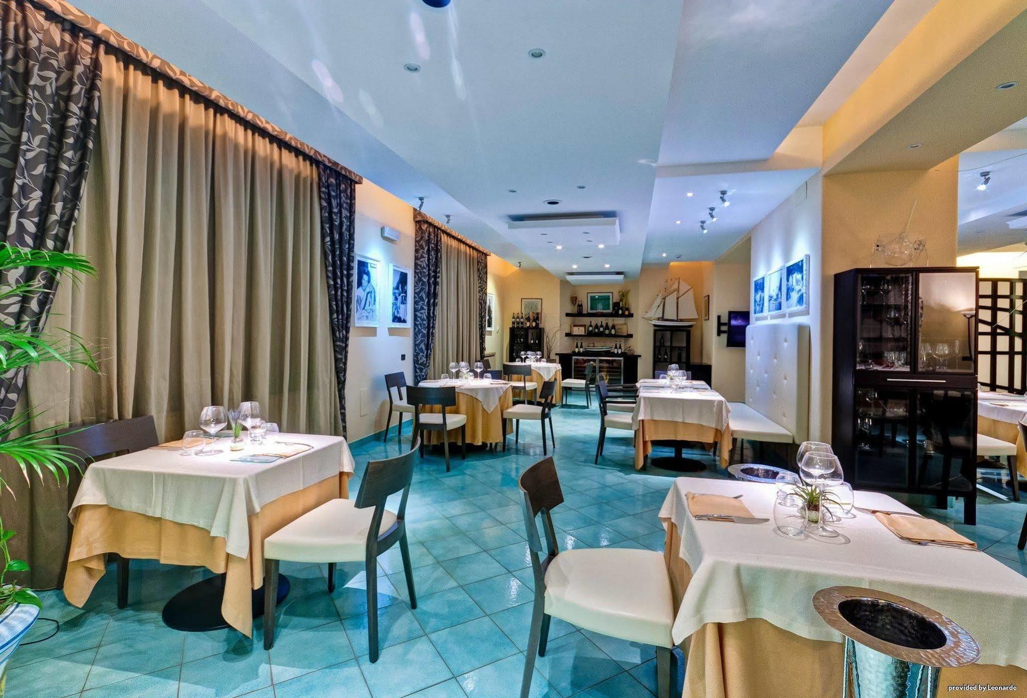 Hotel Regina Palace Terme อีสเกีย ภายนอก รูปภาพ