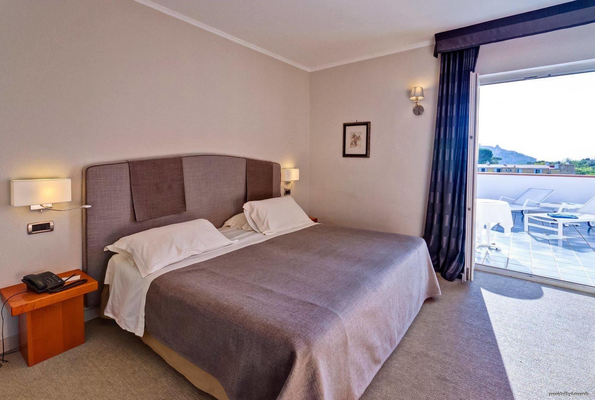 Hotel Regina Palace Terme อีสเกีย ภายนอก รูปภาพ