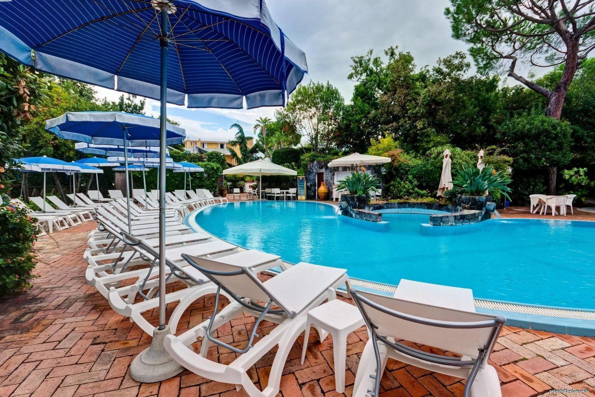 Hotel Regina Palace Terme อีสเกีย ภายนอก รูปภาพ